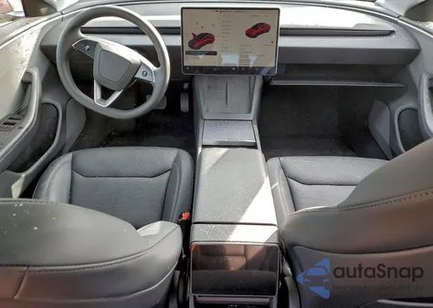 2024 Tesla Model 3 z USA, uszkodzony, nr VIN 5YJ3E1EA1RF836890